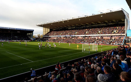 场边马竞球 场边马竞球